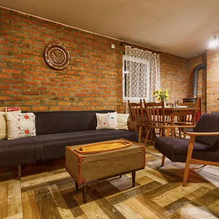 Zlatibor Cottages 別荘