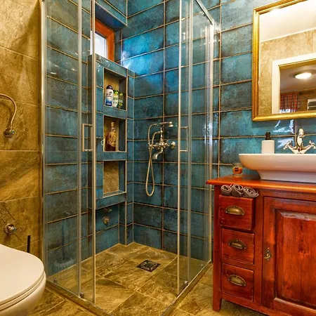 Zlatibor Cottages 別荘